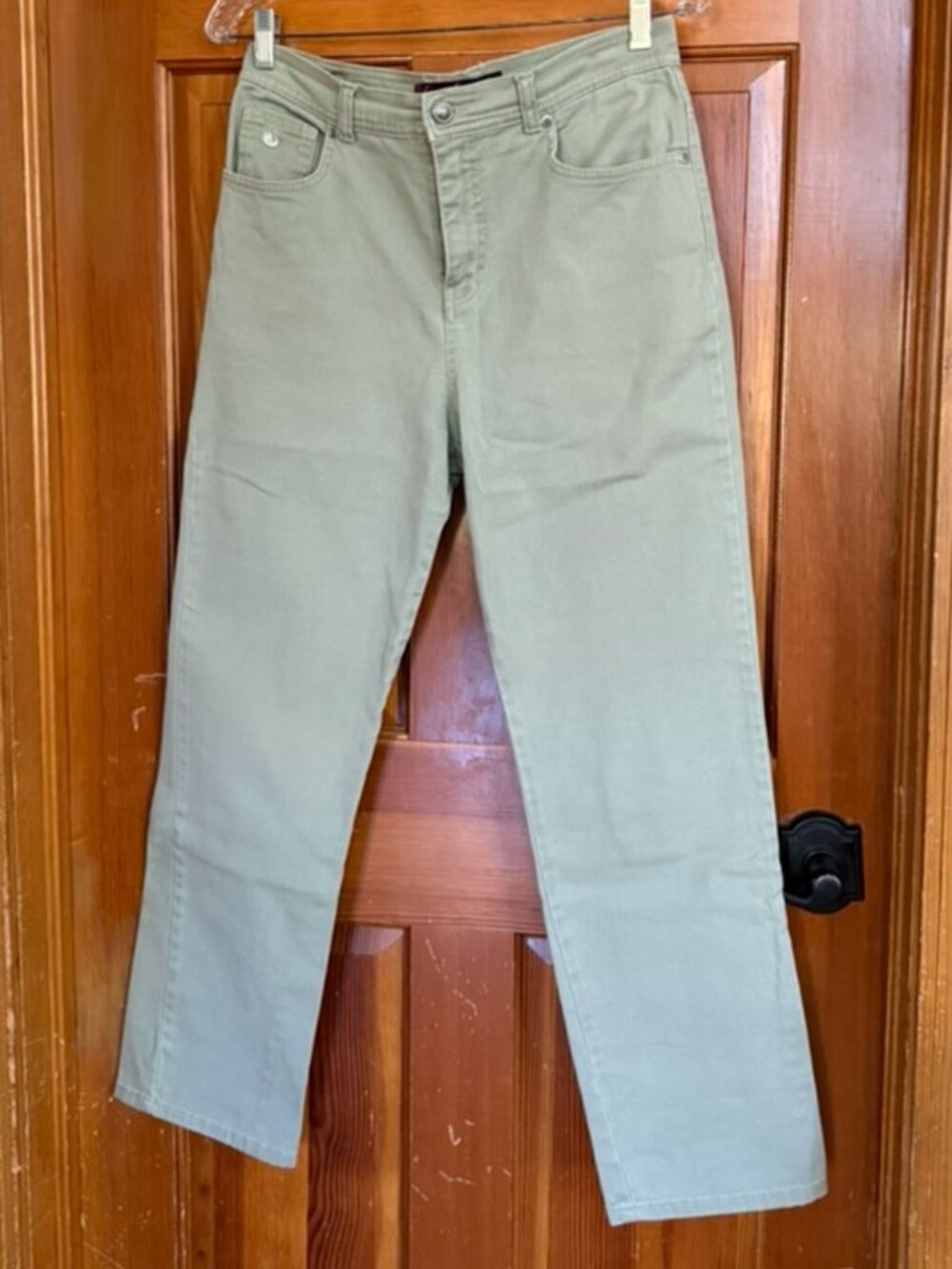 Gloria Vanderbilt High Rise Jeans - Picture 1 of 8